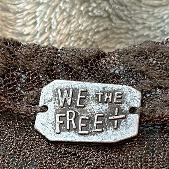 We The Free Embroidered Butterfly on Lace T-Shirt Top-Large - Picture 7 of 9